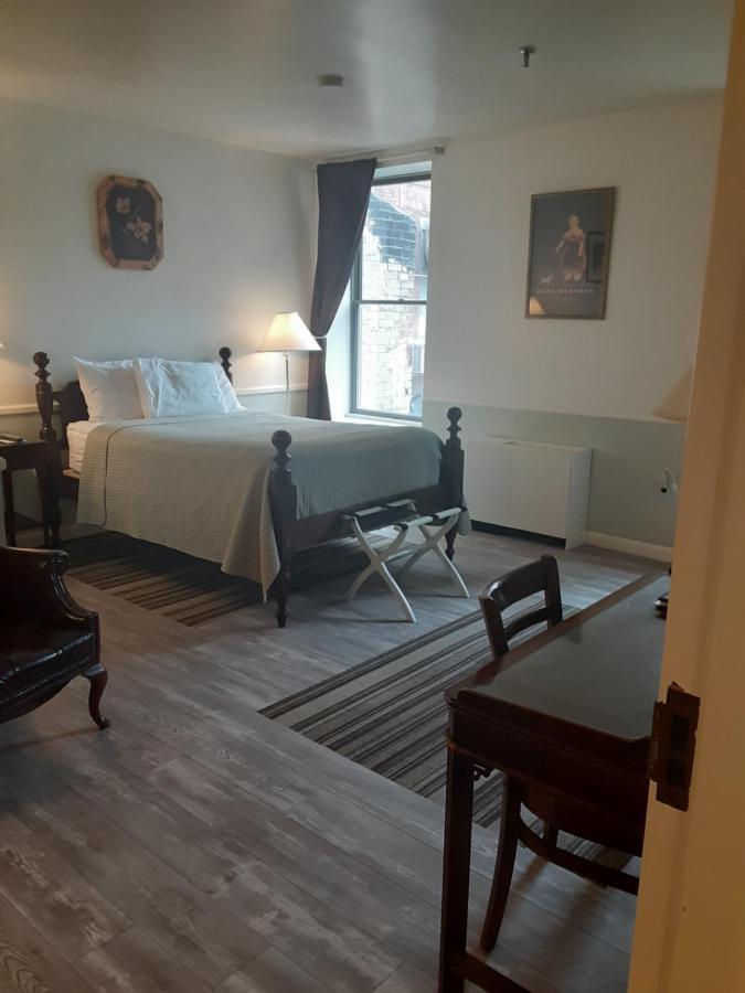 The Charles Inn Бангор Екстер'єр фото